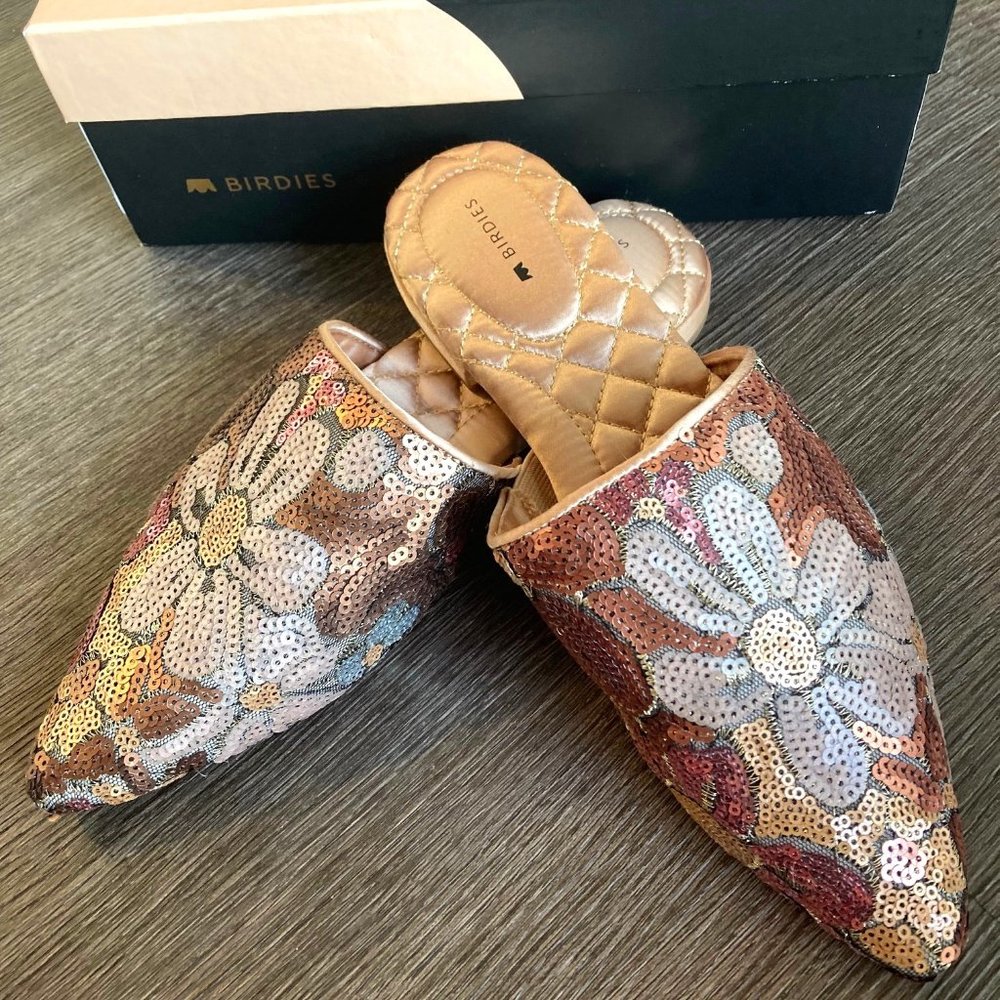 BRAND NEW Gorgeous size 7 Birdies